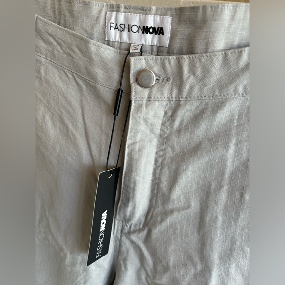 NWT Fashion Nova Plus Size Light Grey Wide Leg Pants size 1X - Picture 10 of 10